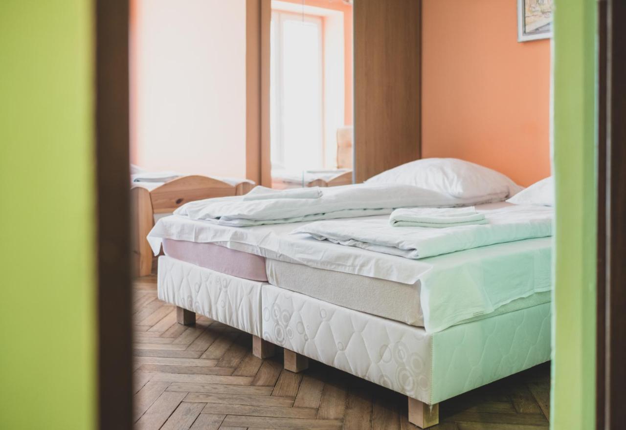 Cybulskiego Guest Rooms Краків Екстер'єр фото