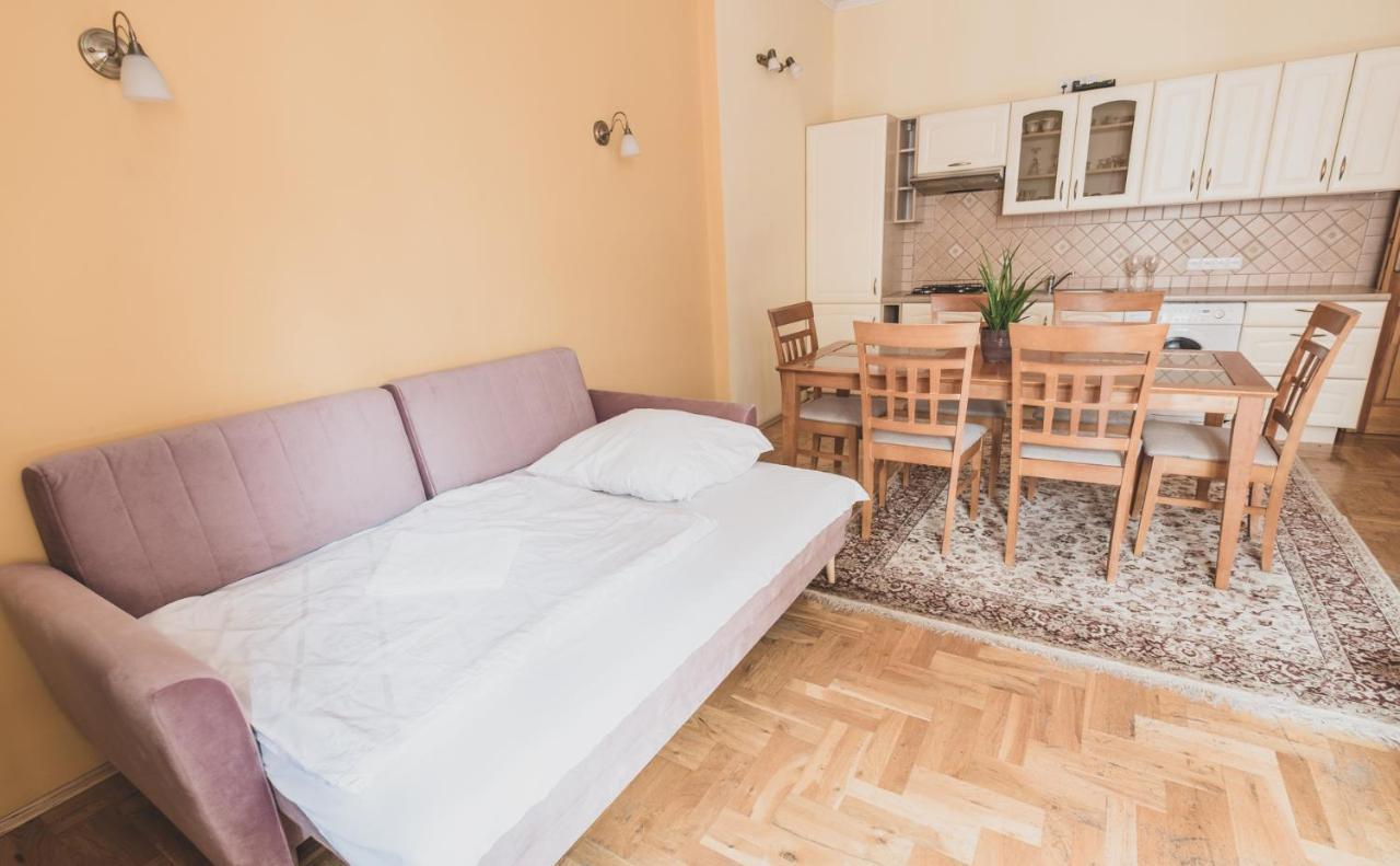 Cybulskiego Guest Rooms Краків Екстер'єр фото